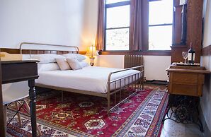 School 31 Lofts at Colors Studios