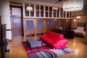 School 31 Lofts at Colors Studios