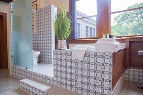 School 31 Lofts at Colors Studios