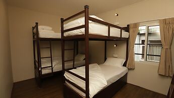 Flying Yak Hotel - Hostel
