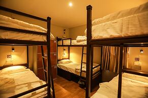 Flying Yak Hotel - Hostel