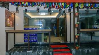 Flying Yak Hotel - Hostel