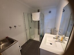 Applebay Guest House