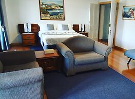 Applebay Guest House