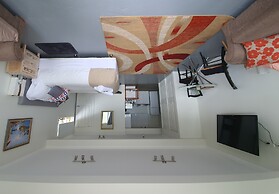 Applebay Guest House