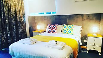 Applebay Guest House