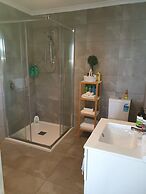 Applebay Guest House