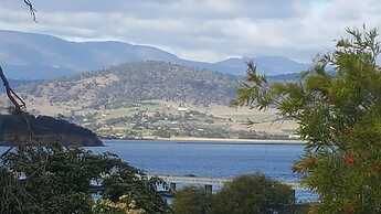 Applebay Guest House