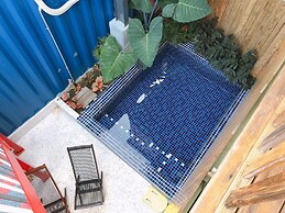 Little Ryukyu Hermit Crab Homestay