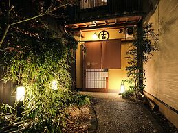 Tsumugi Horikawakichimonji