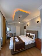 Berce Apartment & Suites