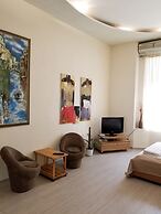 Home-Hotel Mikhaylovskiy per. 9B-2