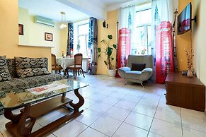 Home-Hotel Pushkinskaya 2-4-7