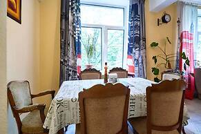 Home-Hotel Pushkinskaya 2-4-7
