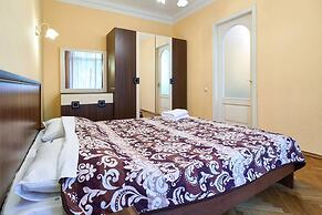 Home-Hotel Pushkinskaya 2-4-7