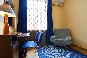 Home-Hotel Pushkinskaya 2-4-7