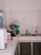 Almira Homestay near Airport - Hostel