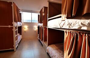 Breeze Hostel Pattaya