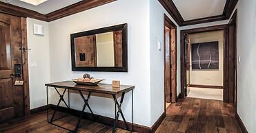 Ritz Carlton #5 2 Bedroom Condo by RedAwning