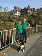 Plas Penaeldroch Manor