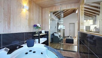 Gyeongju Sillamasil Pension One