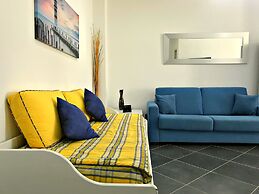 Borda d'Água, Praia da Oura