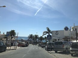 Borda d'Água, Praia da Oura