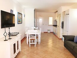 Borda d'Água, Praia da Oura