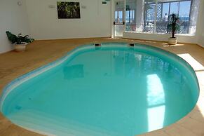 Borda d'Água, Praia da Oura