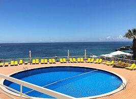 Borda d'Água, Praia da Oura