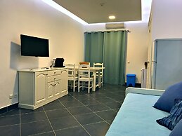 Borda d'Água, Praia da Oura