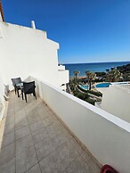 Borda d'Água, Praia da Oura