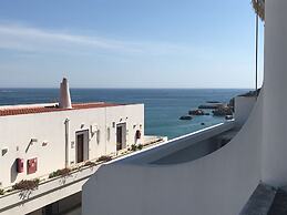 Borda d'Água, Praia da Oura