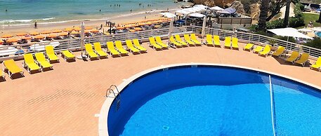 Borda d'Água, Praia da Oura