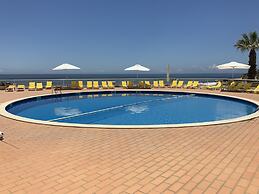 Borda d'Água, Praia da Oura