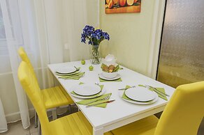 GM Apartment 2 Leont'yevskiy Pereulok 6