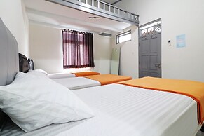 Rumah Kakak Guesthouse - Hostel