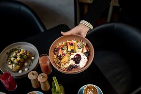 Vibe Hotel Melbourne