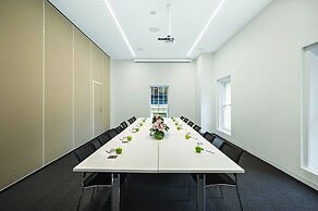 Vibe Hotel Melbourne