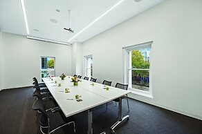 Vibe Hotel Melbourne