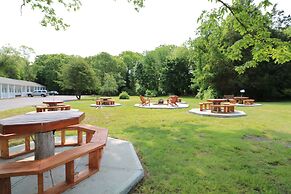 Hamilton Village Inn