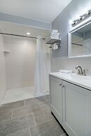 Hamilton Village Inn