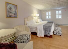 Hamilton Village Inn