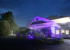 Hamilton Village Inn