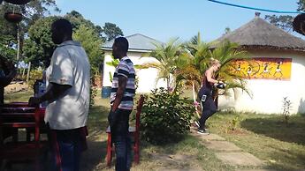 Ukerewe Garden View Bungalow at Bwiru Village Homestay