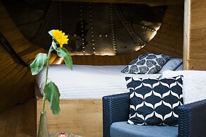 Houseboat De Roos