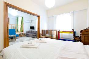 Cozy Apartment in the Heart of Athens