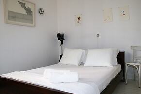 Neoclassical ART-House Bhive