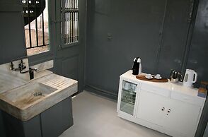 Neoclassical ART-House Bhive