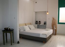 Neoclassical ART-House Bhive